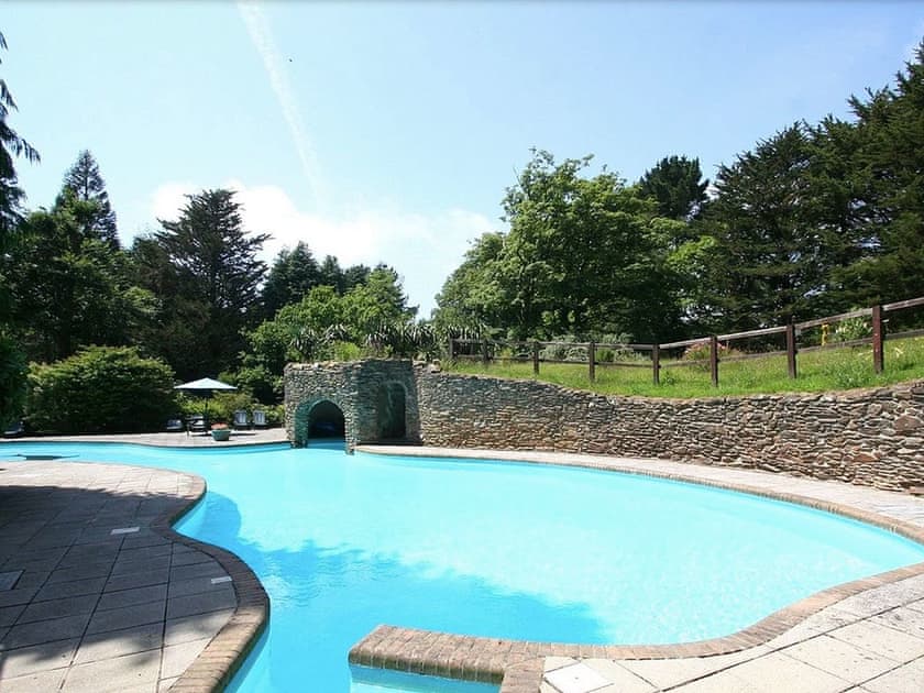Swimming pool | The Lawns, Modbury