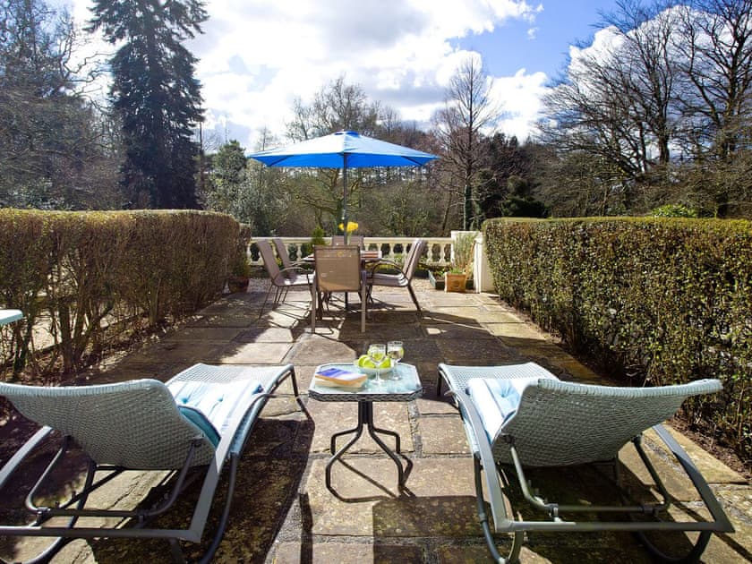 Sitting-out-area | The Lawns, Modbury