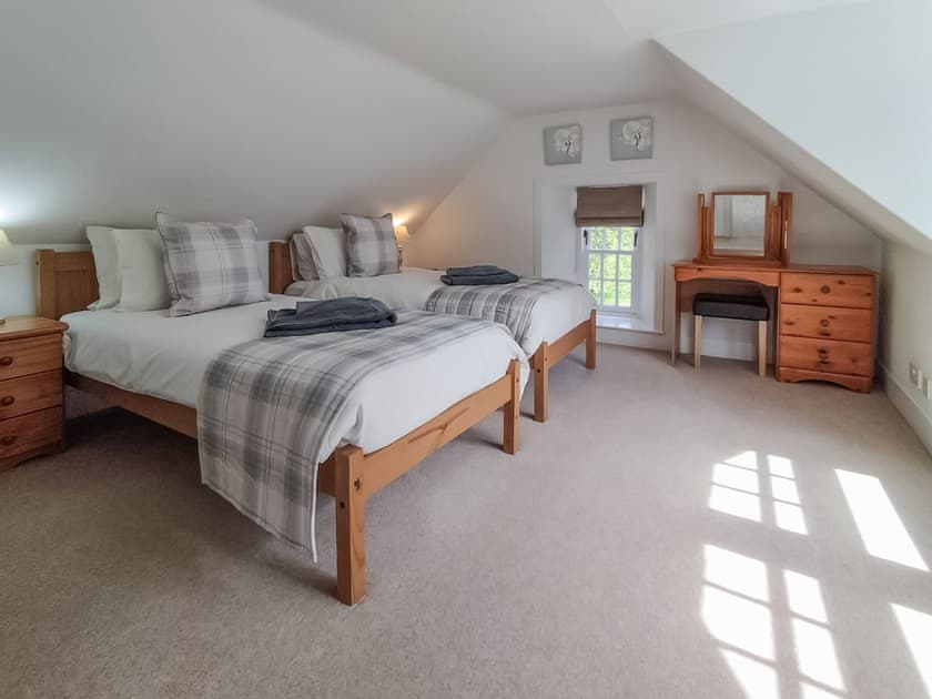 Twin bedroom | Brow Cottage - Glenkindie Estate Holiday Cottages, Glenkindie, near Alford