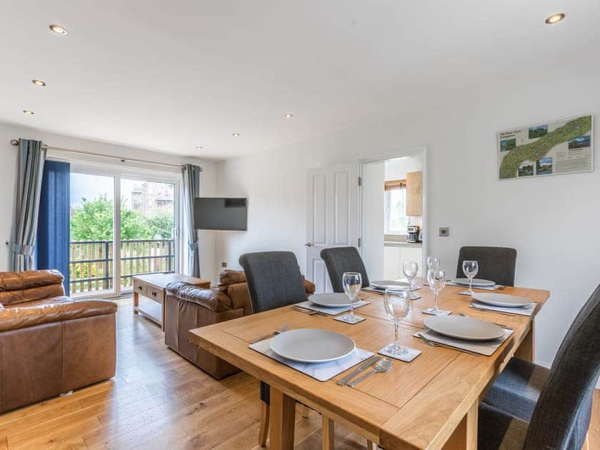 Dining Area | Avon Lock Cottage - Avon Lock Cottages, Tewkesbury