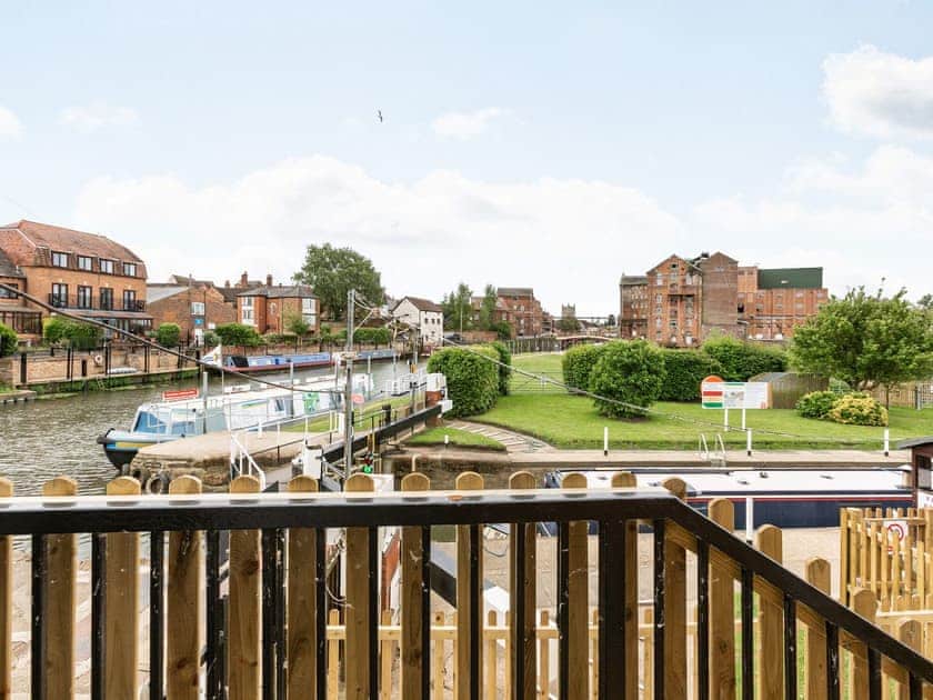 View | Studio - Avon Lock Cottages, Tewkesbury