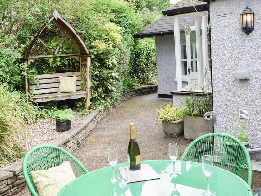 Outdoor eating area | Borranside, Ambleside