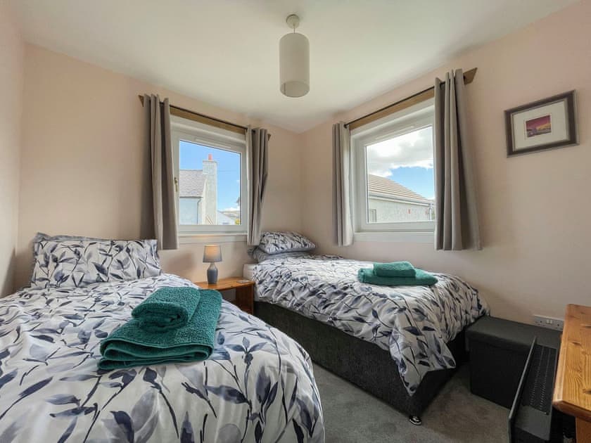 Twin bedroom | The Old Surgery, Kinlochbervie, near Lochinver