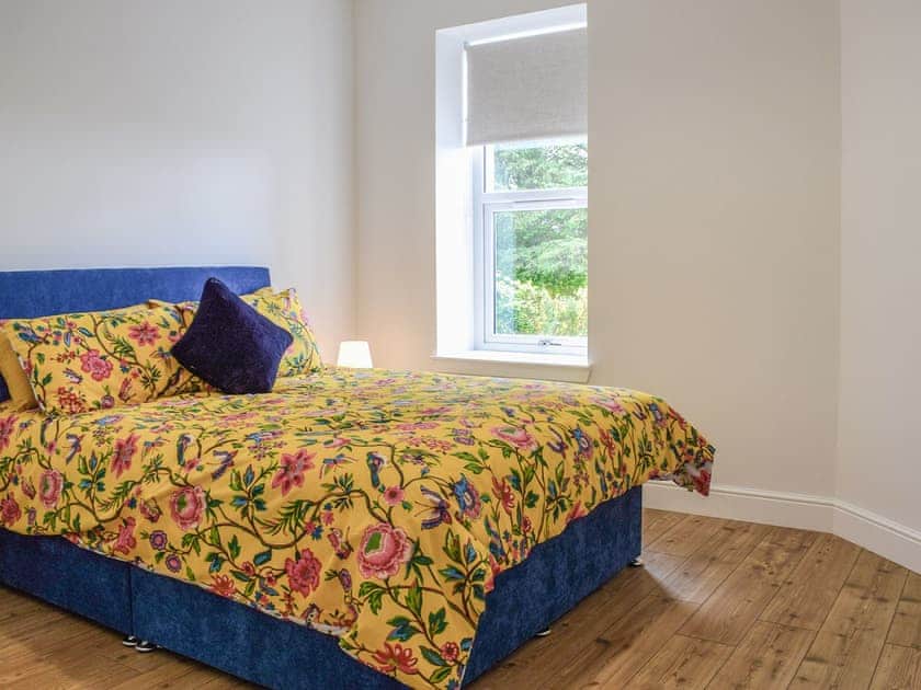 Ground floor double bedroom | The Wee White Cottage, Stirling