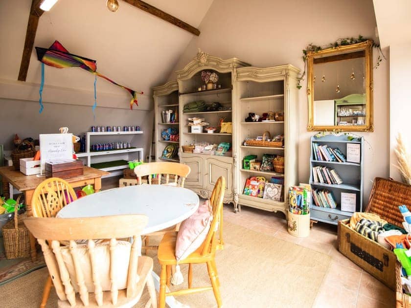 On-site amenities | Rudge Farm Cottages, Chilcombe, near Bridport