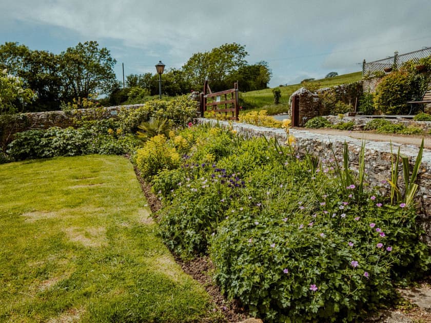 Setting | Pigsty Cottage - Rudge Farm Cottages, Chilcombe, near Bridport