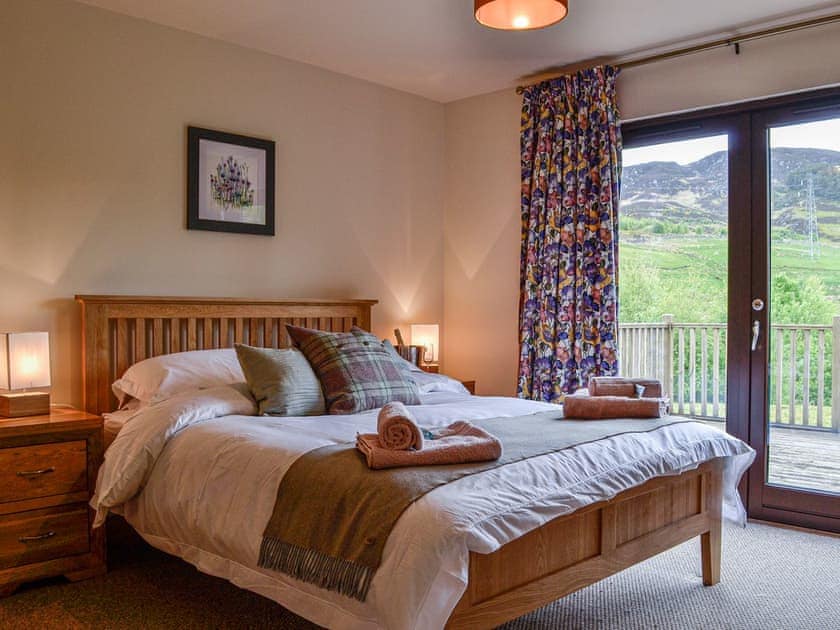 Double bedroom | 15 Glengoulandie Lodge, Glengoulandie, near Aberfeldy