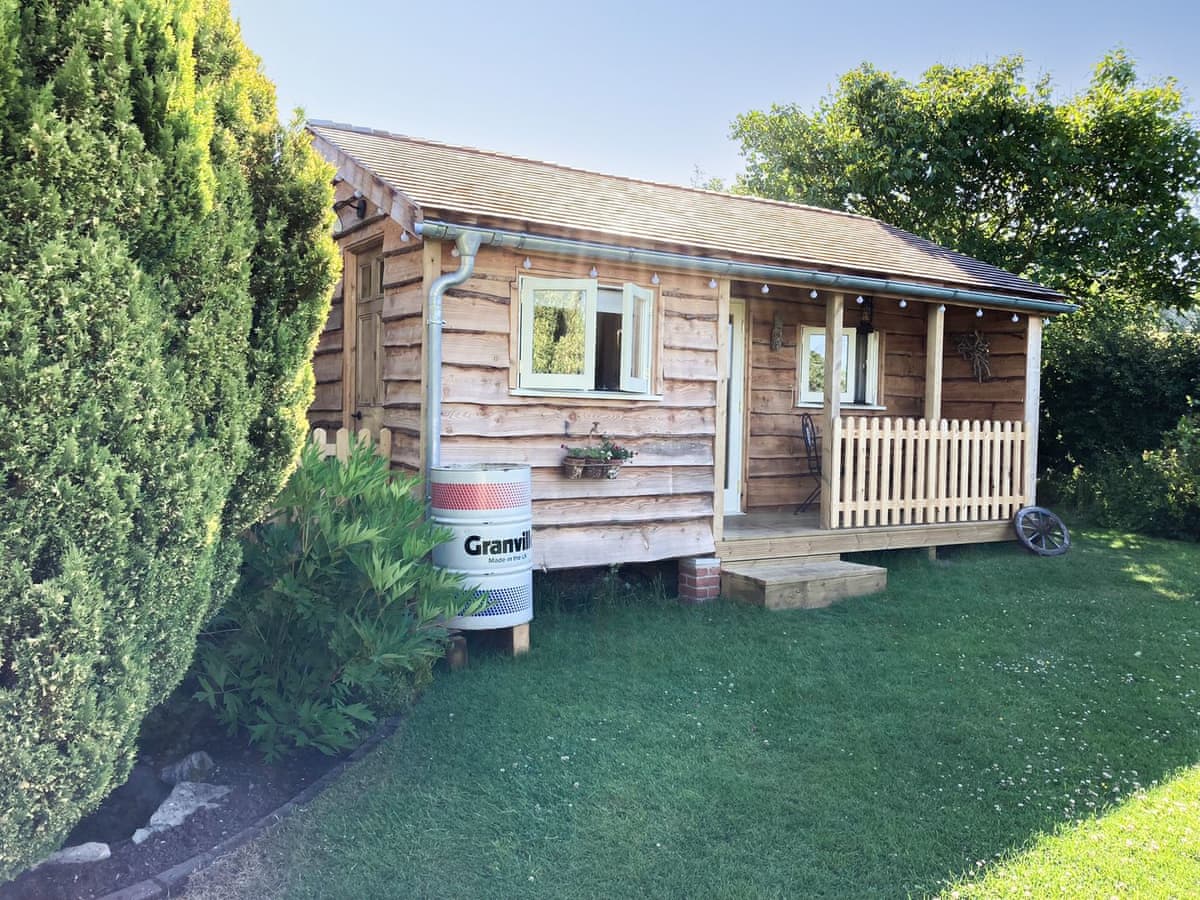 Walnut Lodge - Holiday lodge in South West England - Image 2