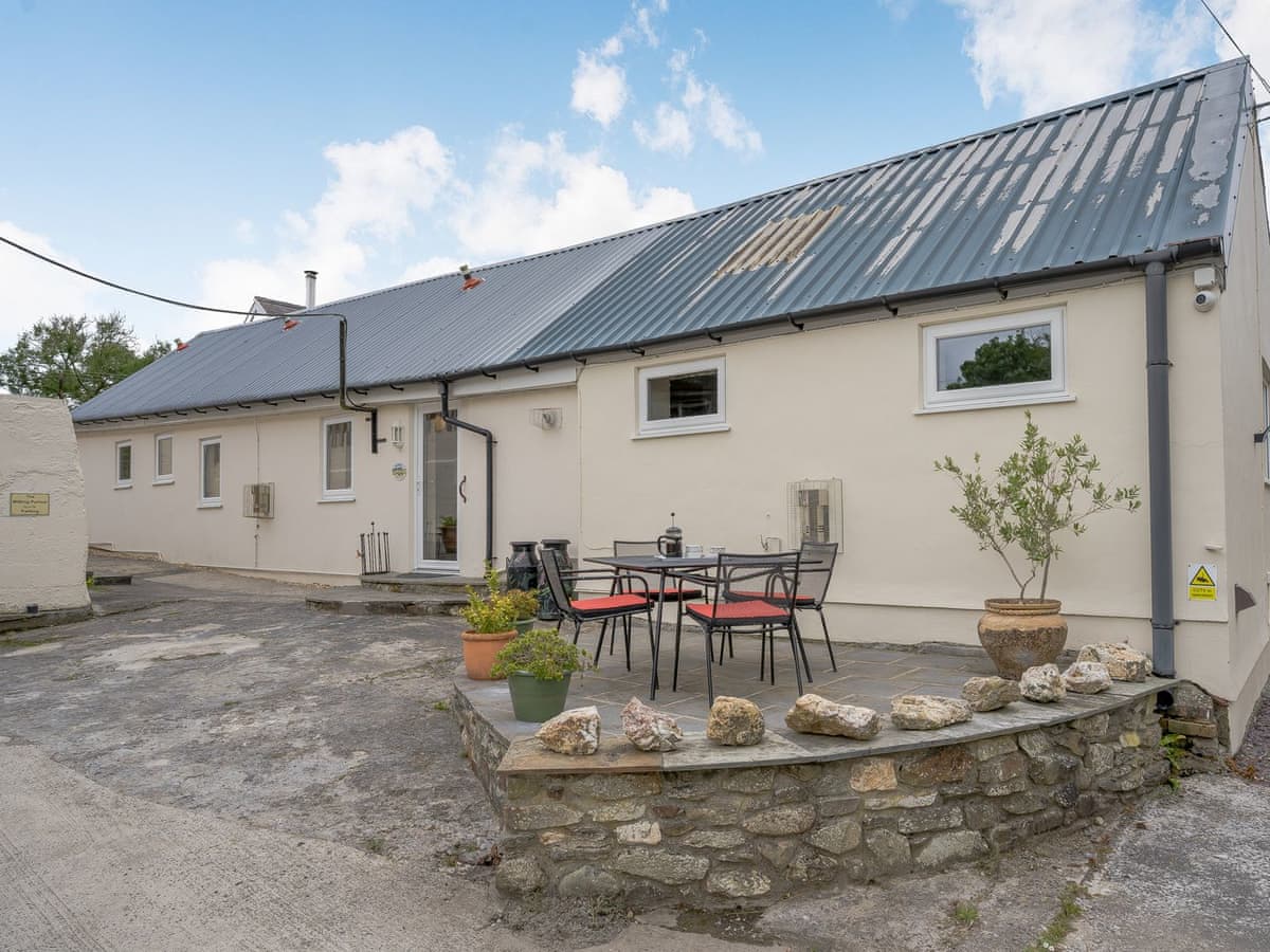 Self-catering cottages in Newcastle Emlyn