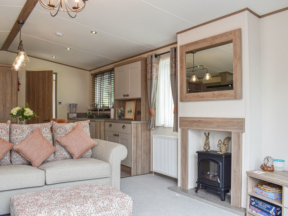 Deer Glade Lodge - Holiday Lodge in Southern England - Image 5
