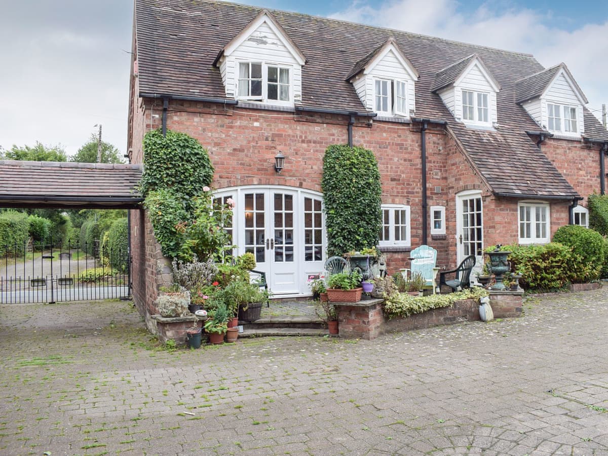 Holly Cottage