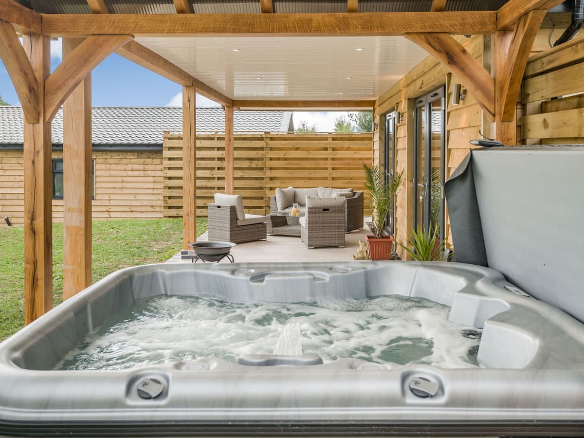 Bramley Lodge - Holiday Lodge in Central England - Image 3