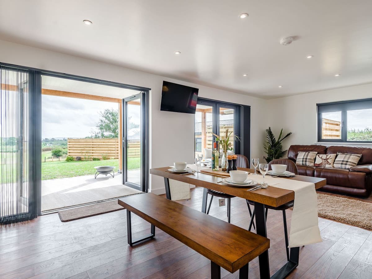 Bramley Lodge - Holiday Lodge in Central England - Image 5