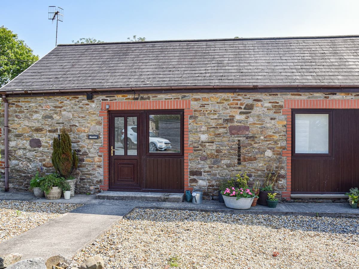 Gowerton Cottages - Meadow Cottage