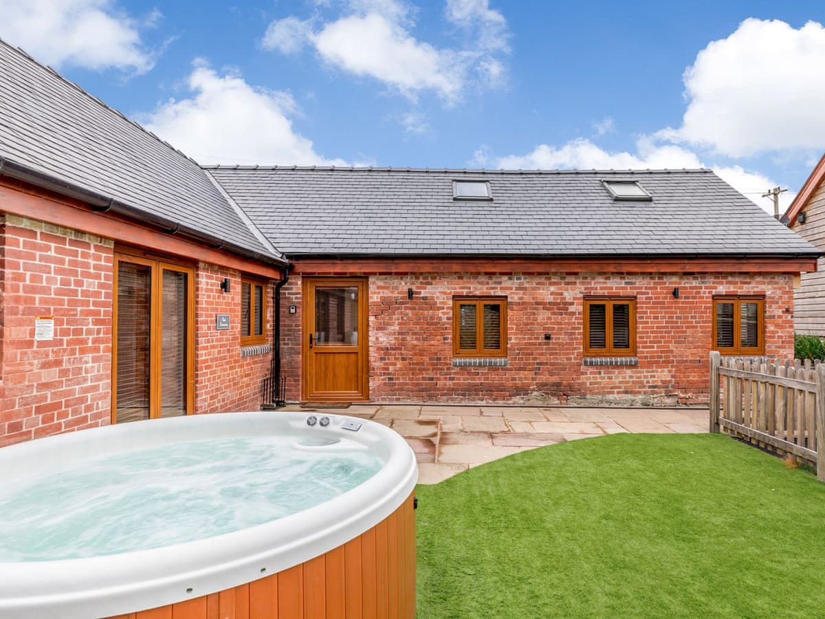 Pentre Getaways - The Granary