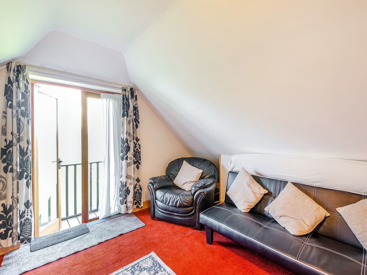 Cosy Country Lodge - Holiday lodge in Southern England - Image 2
