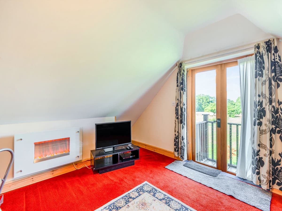 Cosy Country Lodge - Holiday lodge in Southern England - Image 4