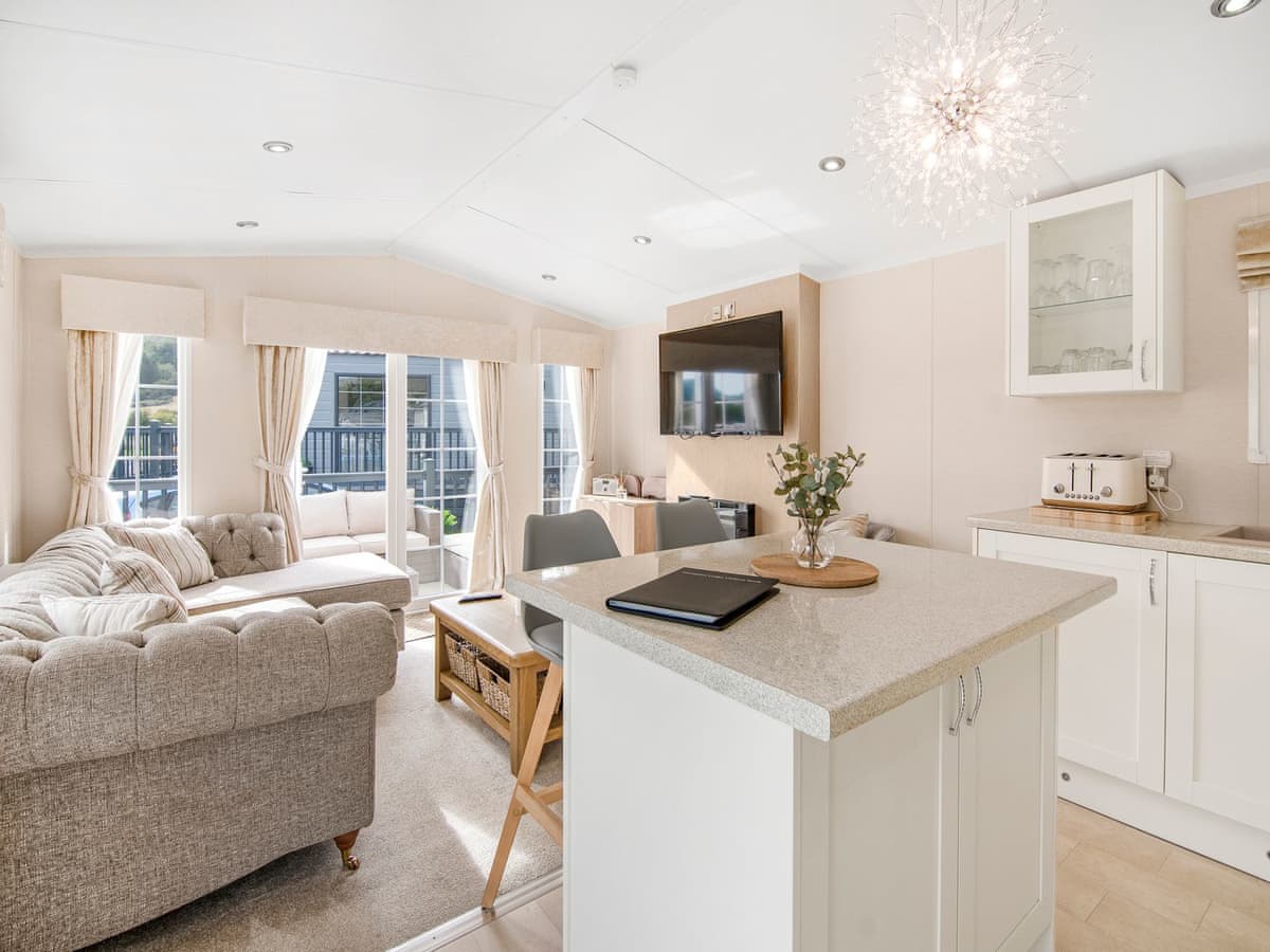 Lady Edith's Duo - European Lodge - Holiday Lodge in Yorkshire - Image 5