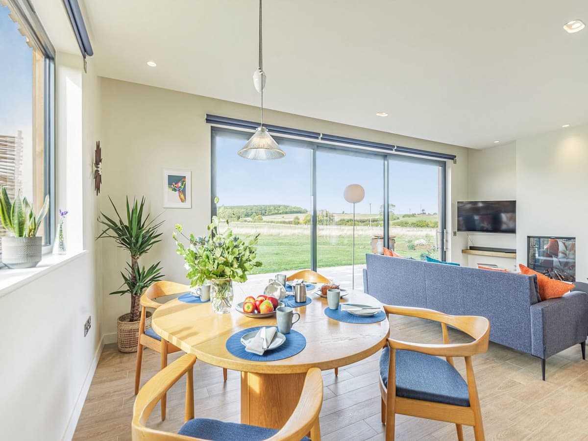 Daisy Lodge - Holiday lodge in Central England - Image 1