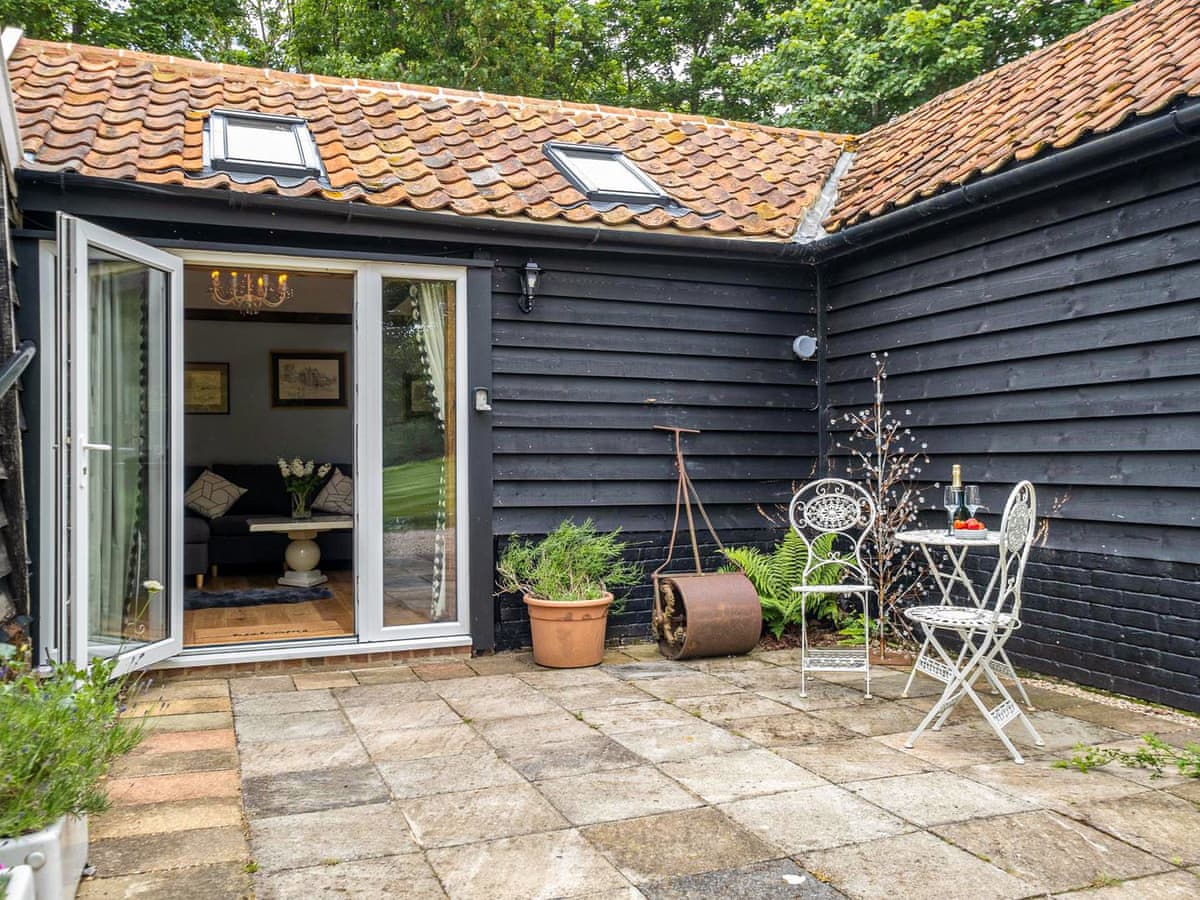 The Cart Lodge - Holiday lodge in East Anglia - Image 2