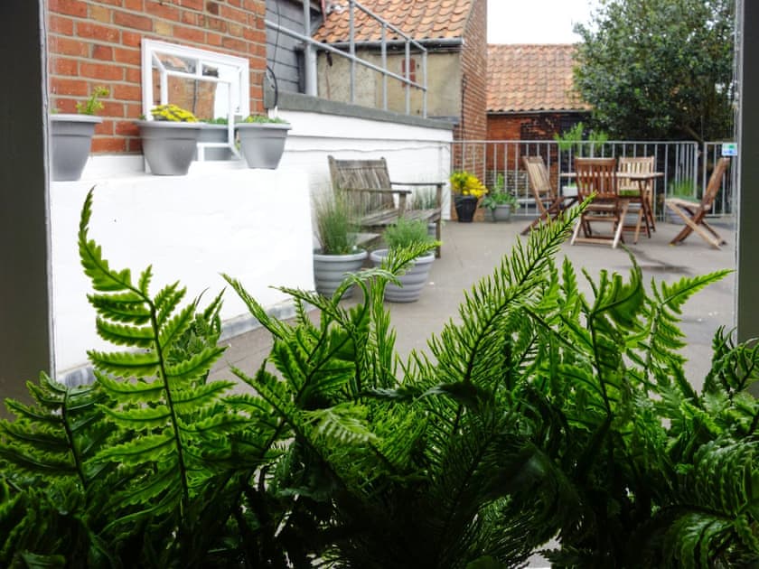 Outdoor area | The Photographer’s House, Southwold