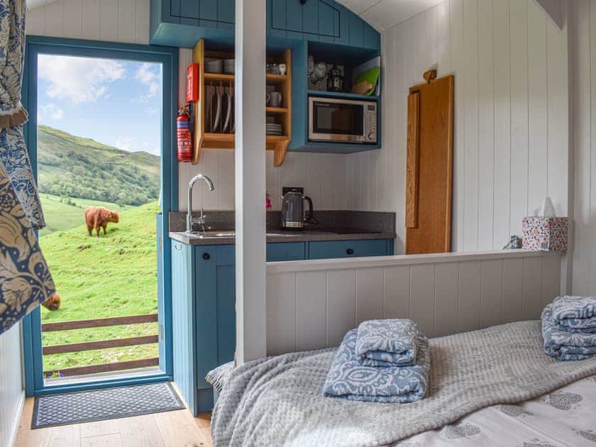 Open plan living space | Kirkstone Shepherd’s hut, Ambleside