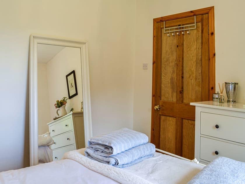 Double bedroom | Milnfield Cottage, Annan