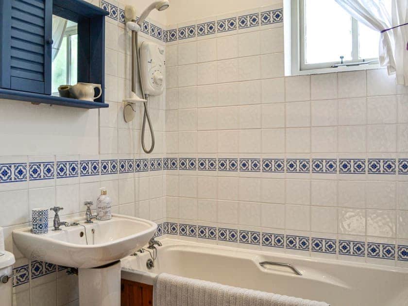 Bathroom | Milnfield Cottage, Annan