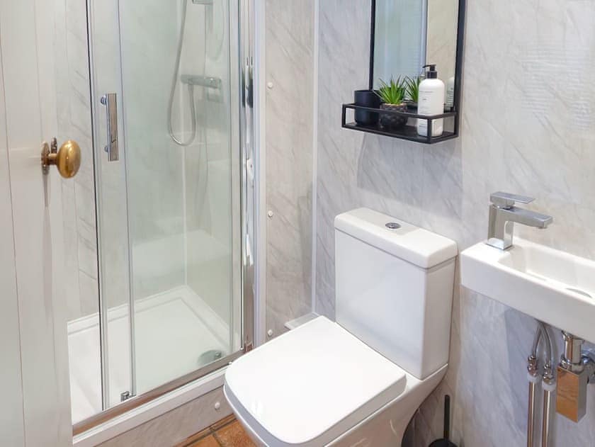 Shower room | 1 Tower Cottage, Portinscale, near Keswick
