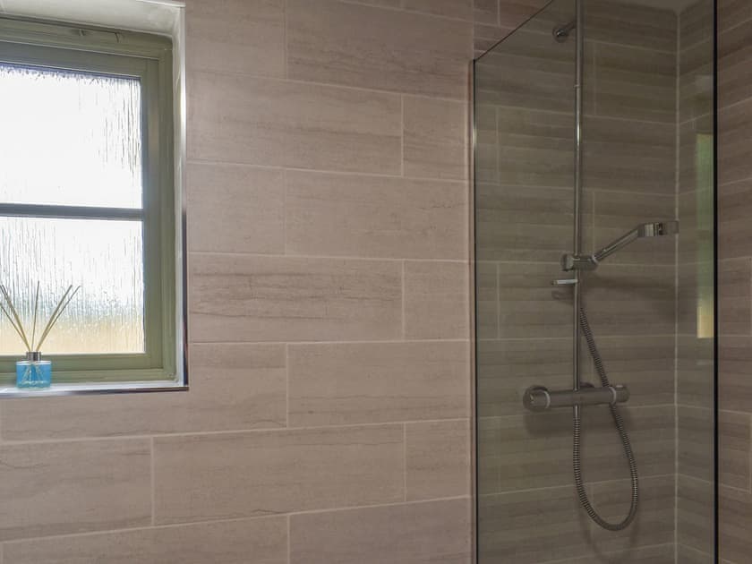 Shower room | Meadowside Lodges- Hobby Lodge - Meadowside Lodges, St Columb, near Padstow