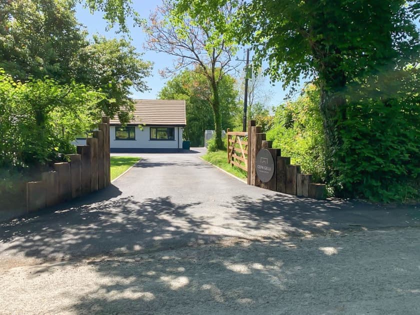 Driveway | Cefn Gelli, Gelli, near Narberth
