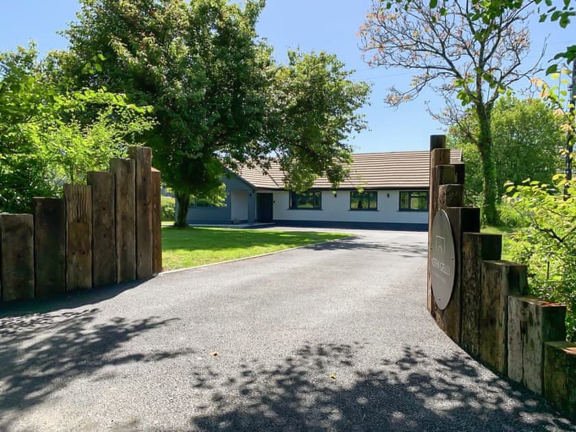 Driveway | Cefn Gelli, Gelli, near Narberth