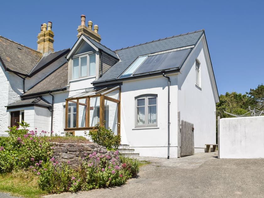 Exterior | Collingwood Cottage, Marloes