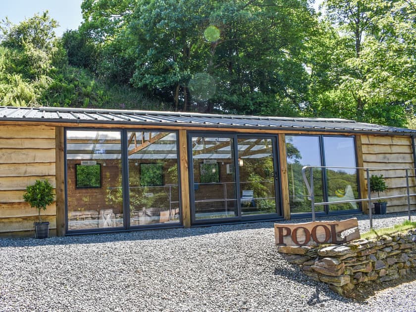 Swimming pool | Woodland Retreat, Polbrock, Washaway
