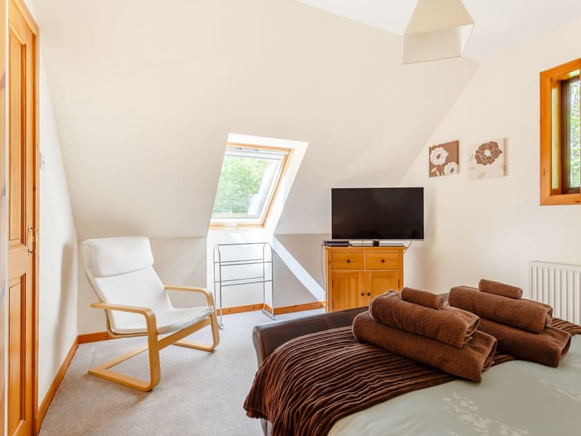 Double bedroom | Glen View of Enrick House, Balnain near Drumnadrochit