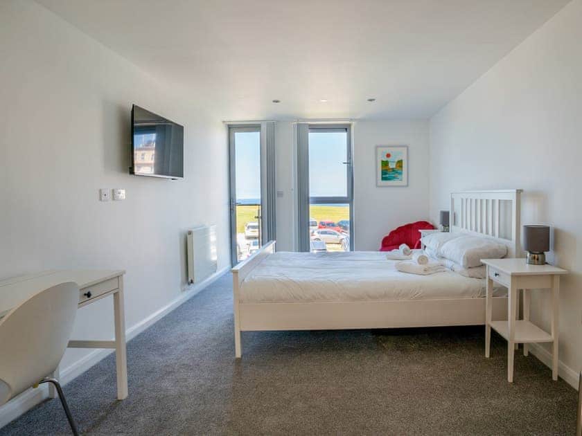Master bedroom | Penthouse  47 Zinc, Newquay