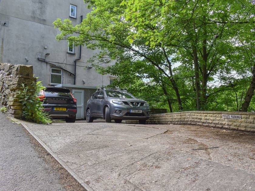 Parking | Bridge House, Holmfirth