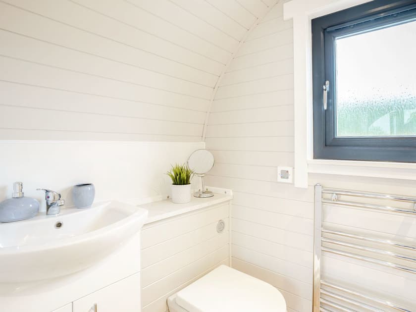 Shower room | Llain Farm- Gwennol - Llain Farm, Llanboidy, near Laugharne