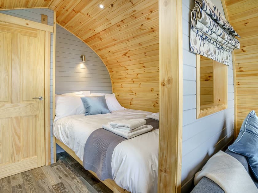 Double bedroom | Llain Farm- Barcud - Llain Farm, Llanboidy, near Laugharne