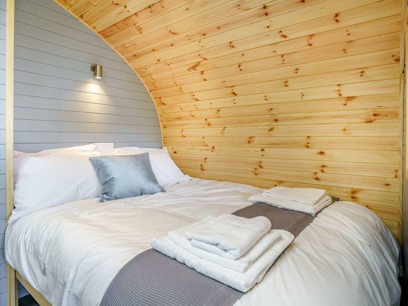Double bedroom | Llain Farm- Barcud - Llain Farm, Llanboidy, near Laugharne