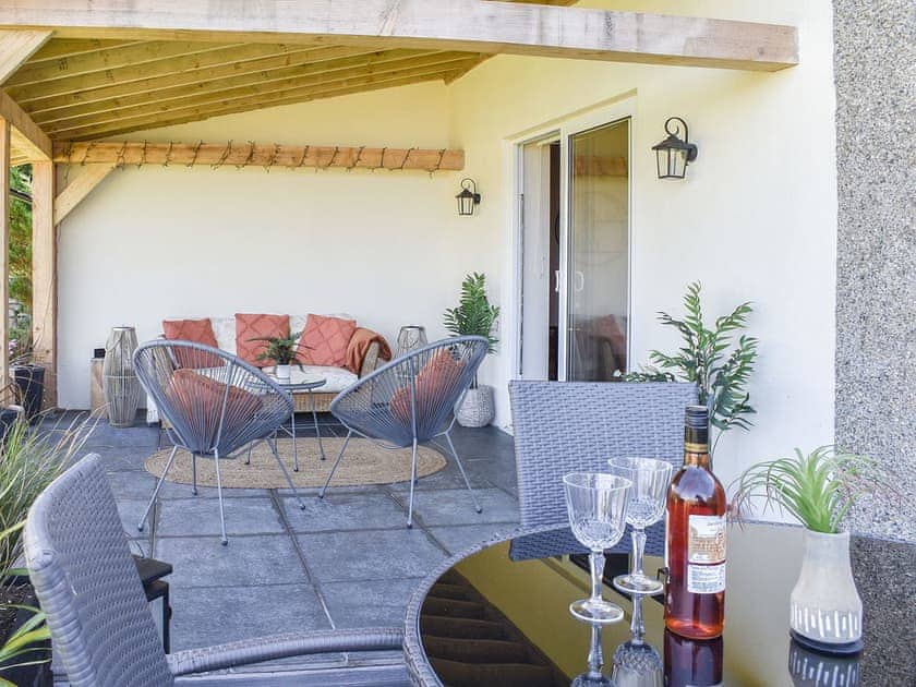 Patio | Afonig Loyw, Talybont near Barmouth