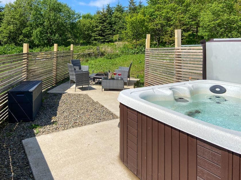 Hot tub | The Hayloft - Laigh Hapton, Darvel