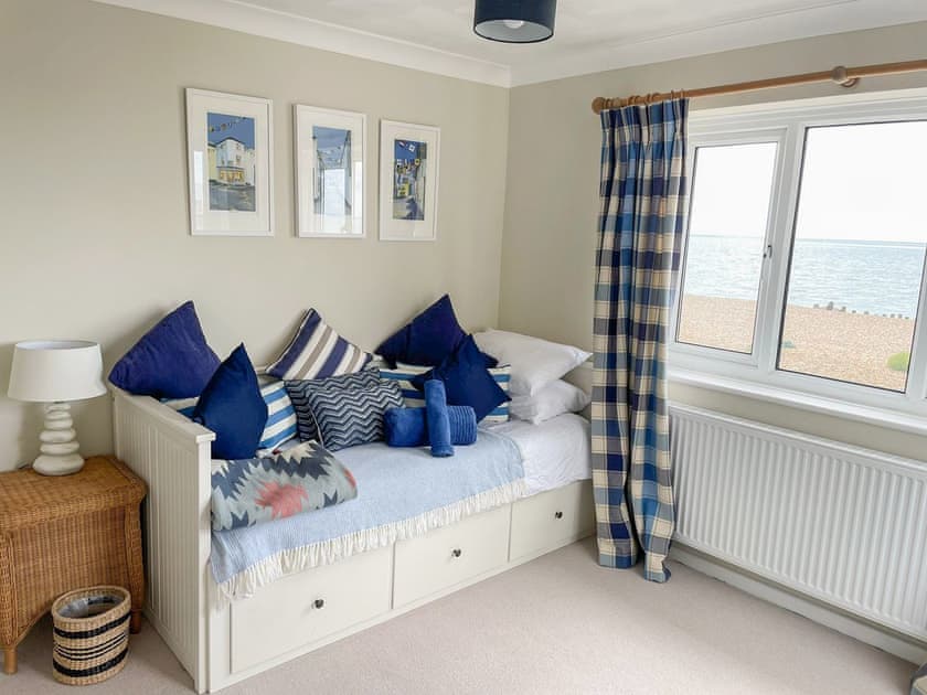 Single bedroom | Watersedge House, Hayling Island