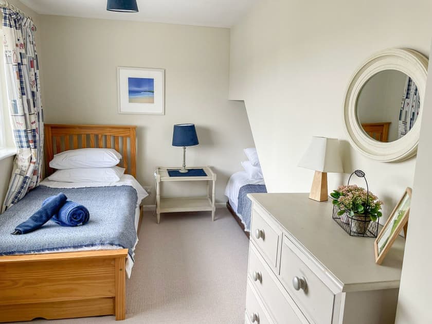 Twin bedroom | Watersedge House, Hayling Island