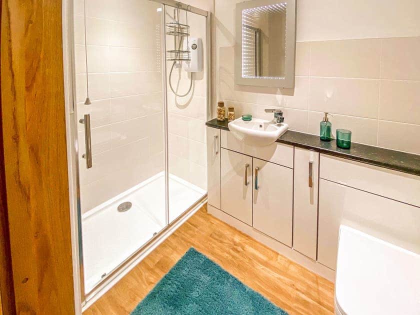 Shower room | The Old Dairy Annexe, Donyatt