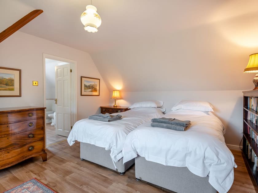 Twin bedroom | Cwmfron House, Tylwch
