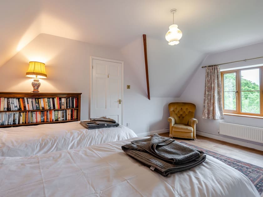 Twin bedroom | Cwmfron House, Tylwch