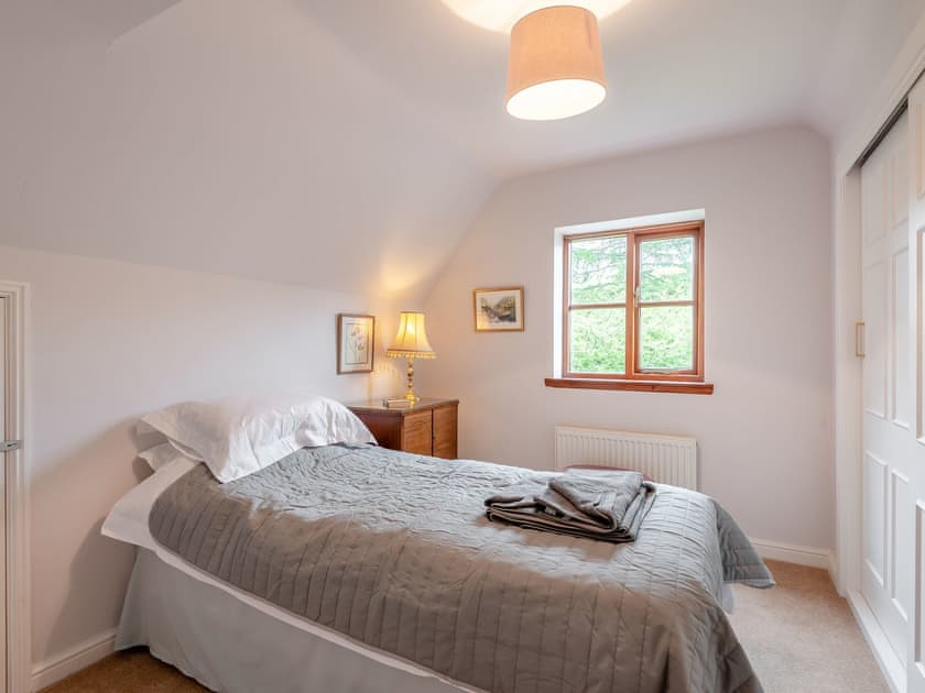 Single bedroom | Cwmfron House, Tylwch