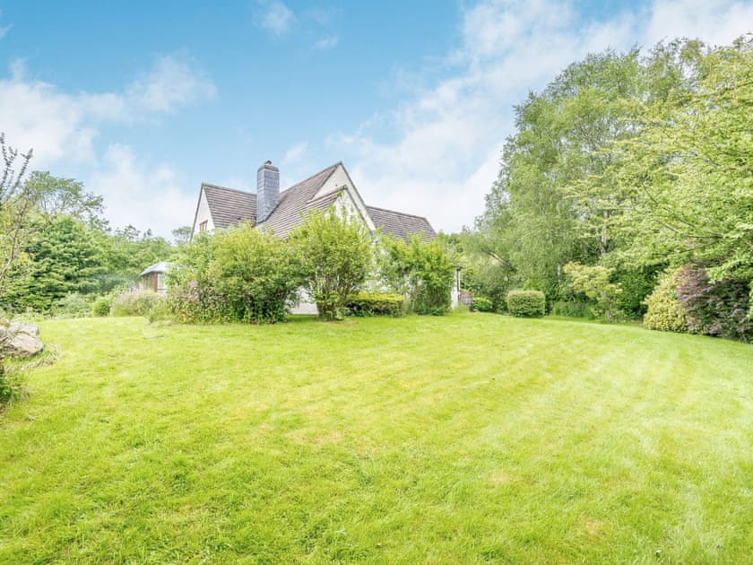 Garden | Cwmfron House, Tylwch