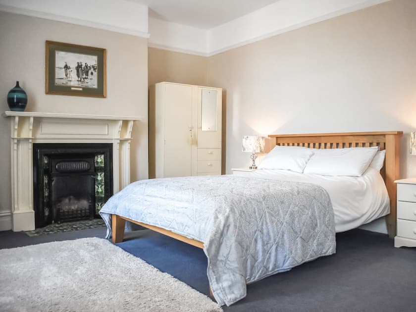 Double bedroom | Saltburn Town House, Saltburn-by-the-Sea
